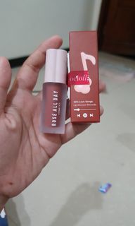 Rose all day lip mouse