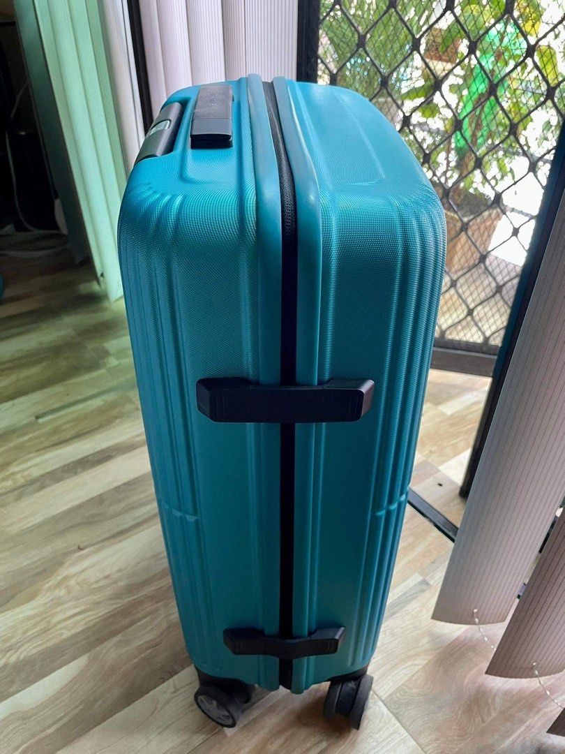 Samsonite teal top luggage