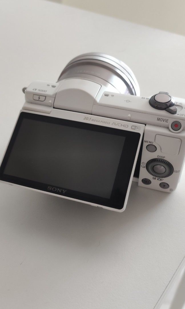 Sony A5000 + Kit Lens, Photography, Cameras on Carousell