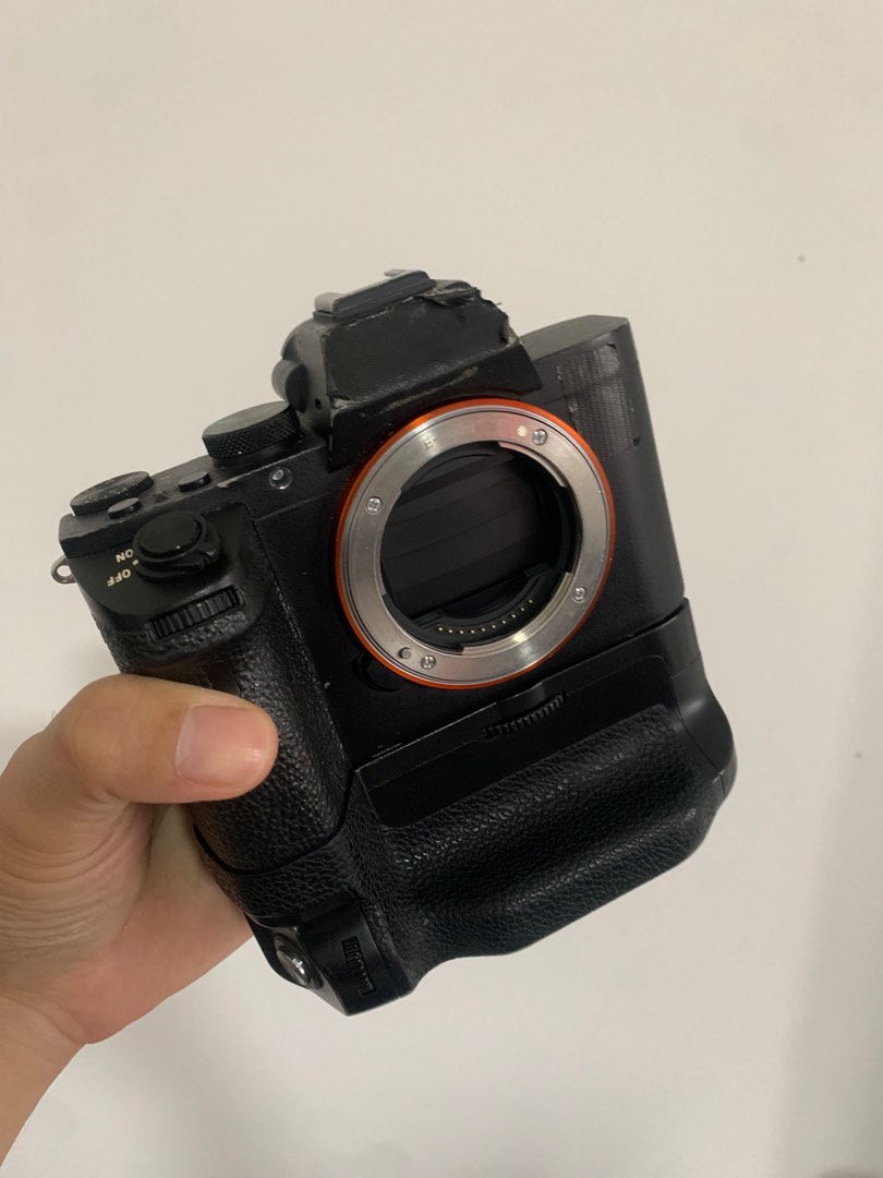 Sony A7ii (Faulty), Photography, Cameras on Carousell