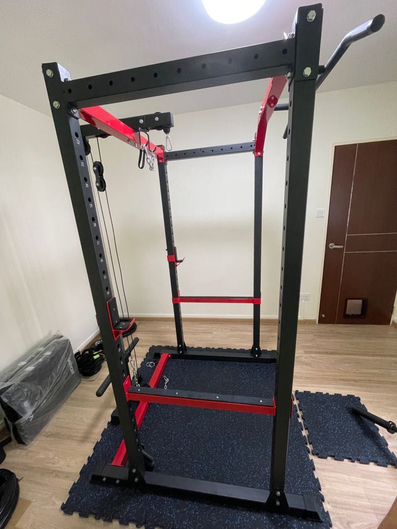 Squat Rack with cable attachment and floor padding, Sports Equipment