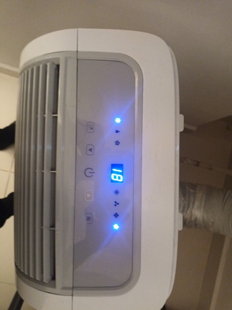 TCL Portable Aircon TAC10CPA/HNG 10,000 BTU air conditioner, TV & Home