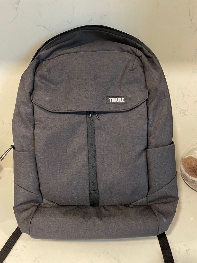 thule laptop backpack 15.6