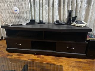 TV Rack (with issue on Top Layer)