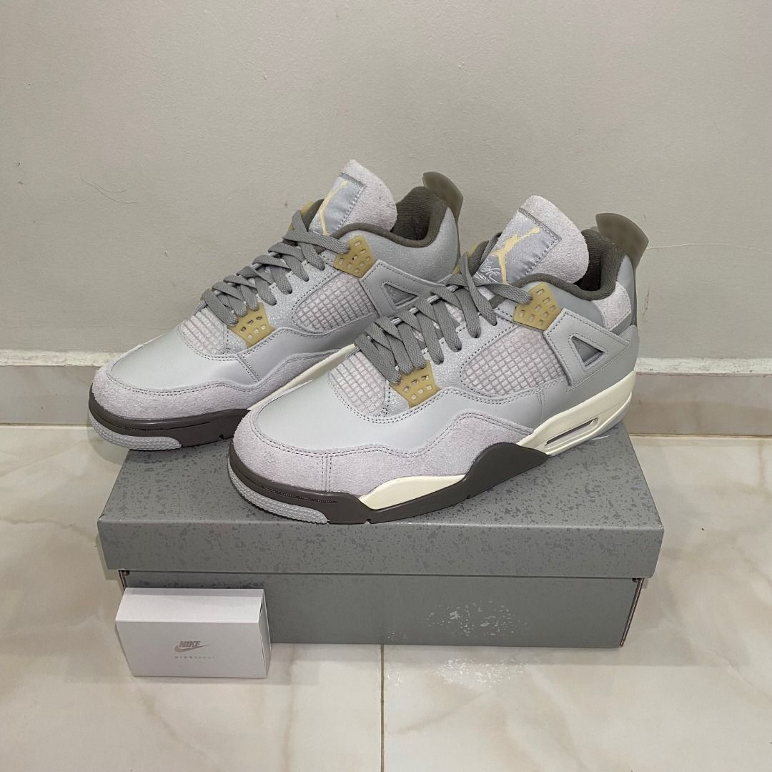 Nike Air Jordan 4 Retro Kaws | Size 11, Sneaker in Grey