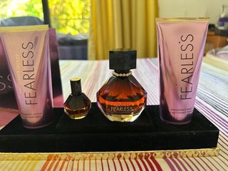VICTORIA SECRET FEARLESS GIFT SET FOR SALE! SUPER NICE!!