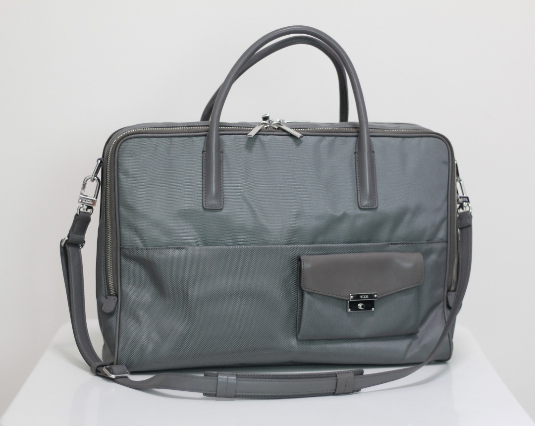 Vintage Tumi 73632GA Larkin Marin Double Zip Briefcase / 17" ladies