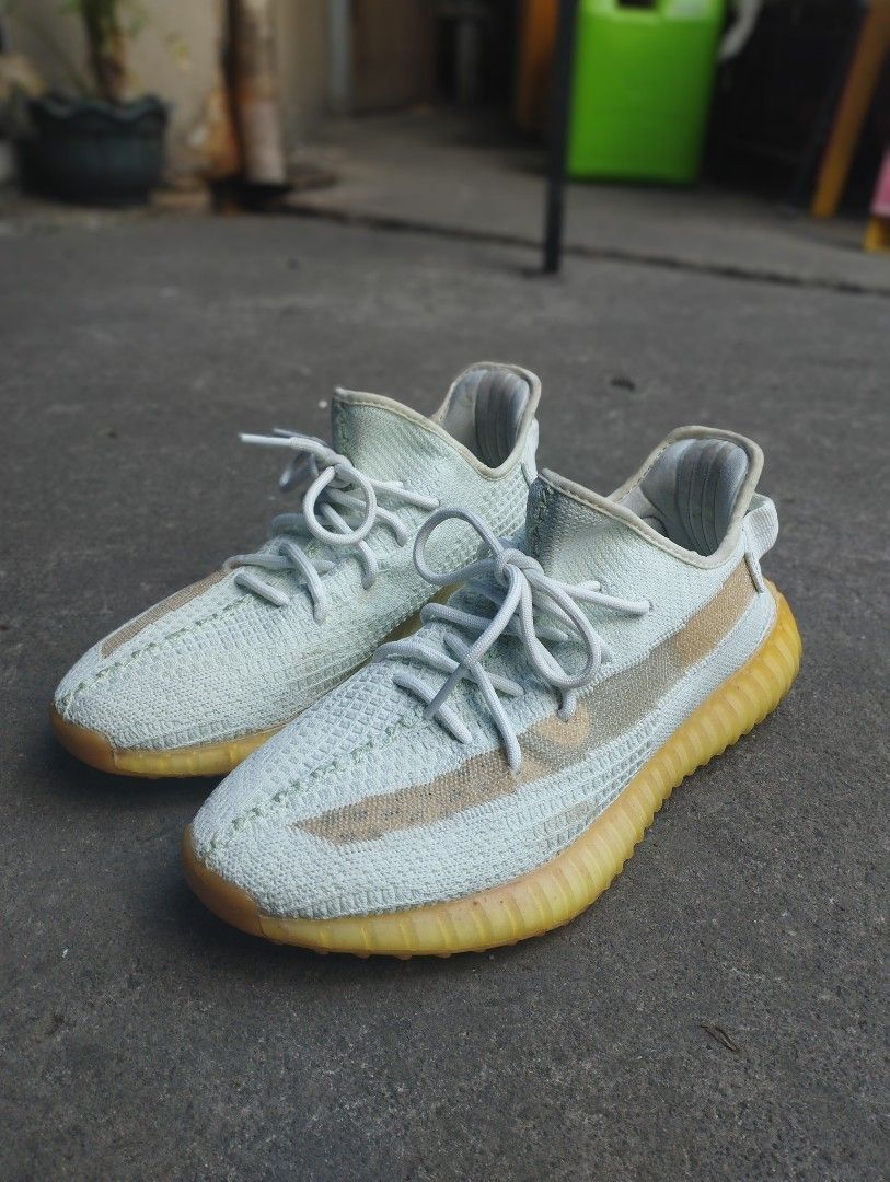 yeezy boost 350 v2