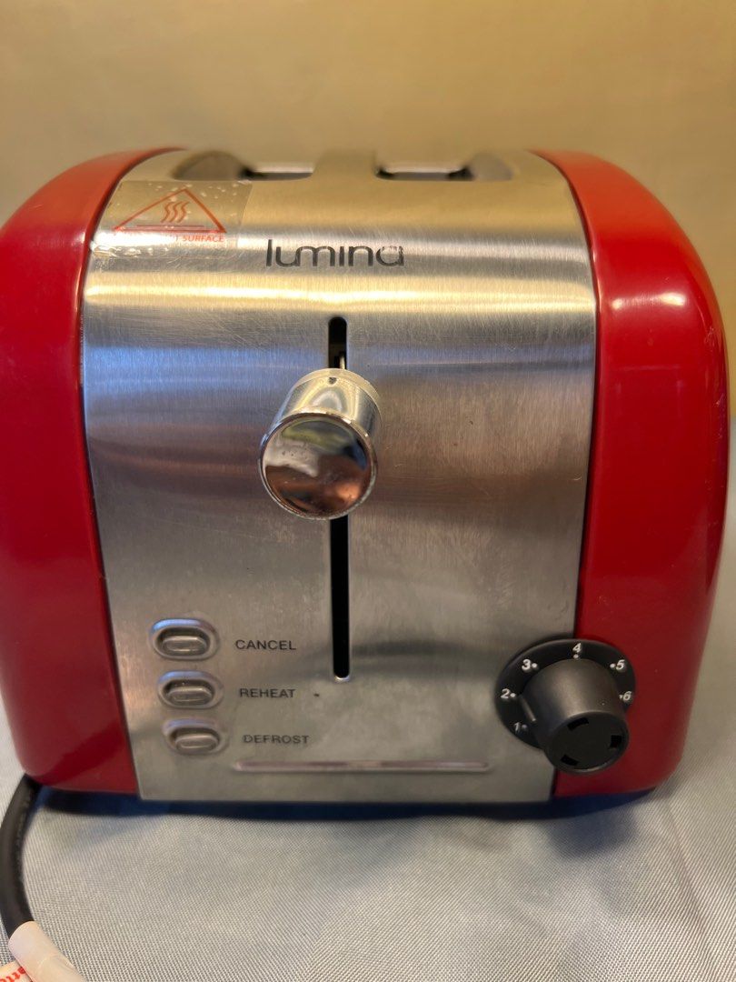 2 Slice Toaster (Category: Ovens & Toasters) located in Quezon City. Submitted by lucas_luxuries (Listing ID 1224245323, Image 2). Description: Lumina 2 Slice Toaster - Australian Mall Pullout - Australian Mall Display - Unused - Minor Scratches - 220V.
