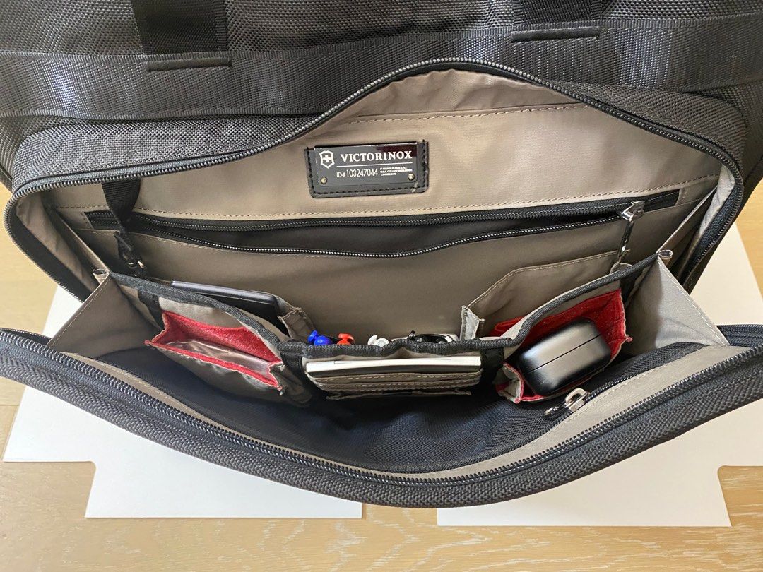 Victorinox Rolling Parliament Expandable Laptop Bag