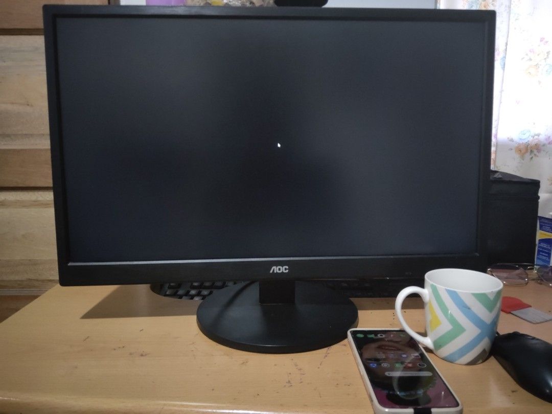 AOC M2470SW slim gaming monitor, Computers & Tech, Desktops on Carousell
