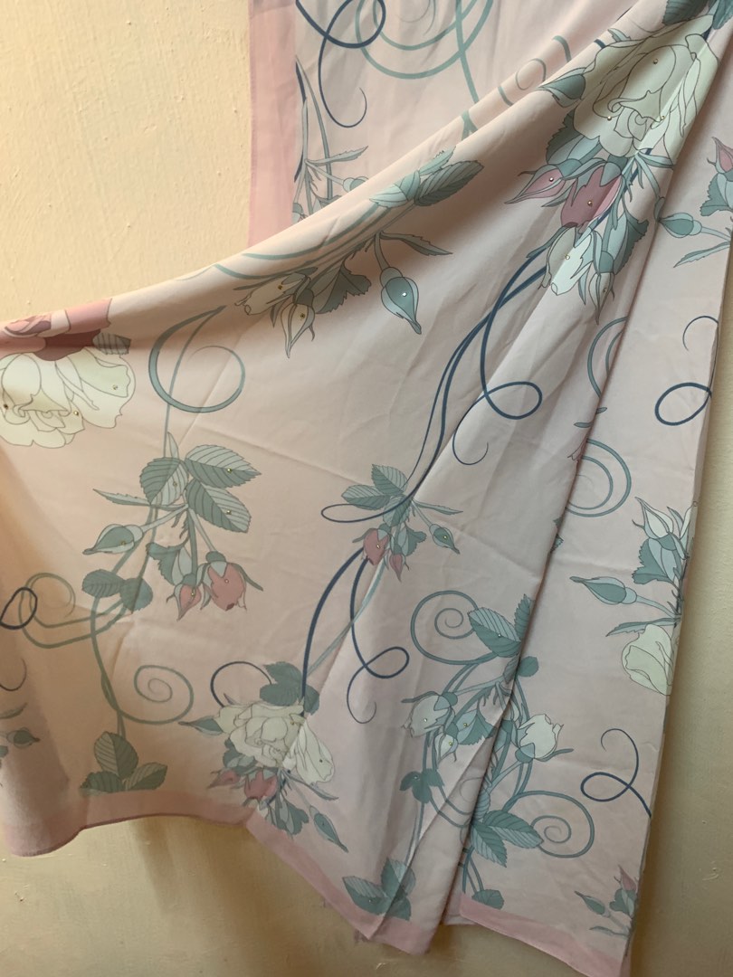 ariani shawl price
