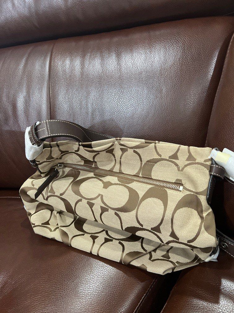 F15067 coach bag top