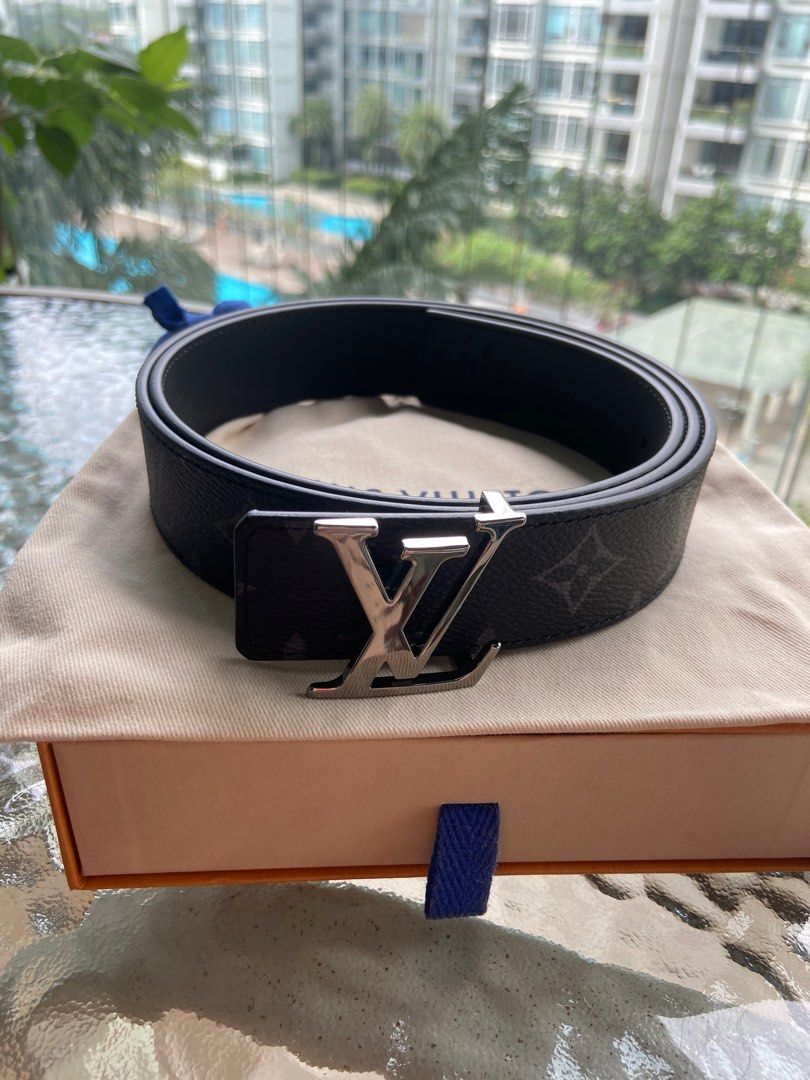 Louis Vuitton LV Initiales 35mm Reversible Belt Grey Monogram Eclipse. Size 90 cm