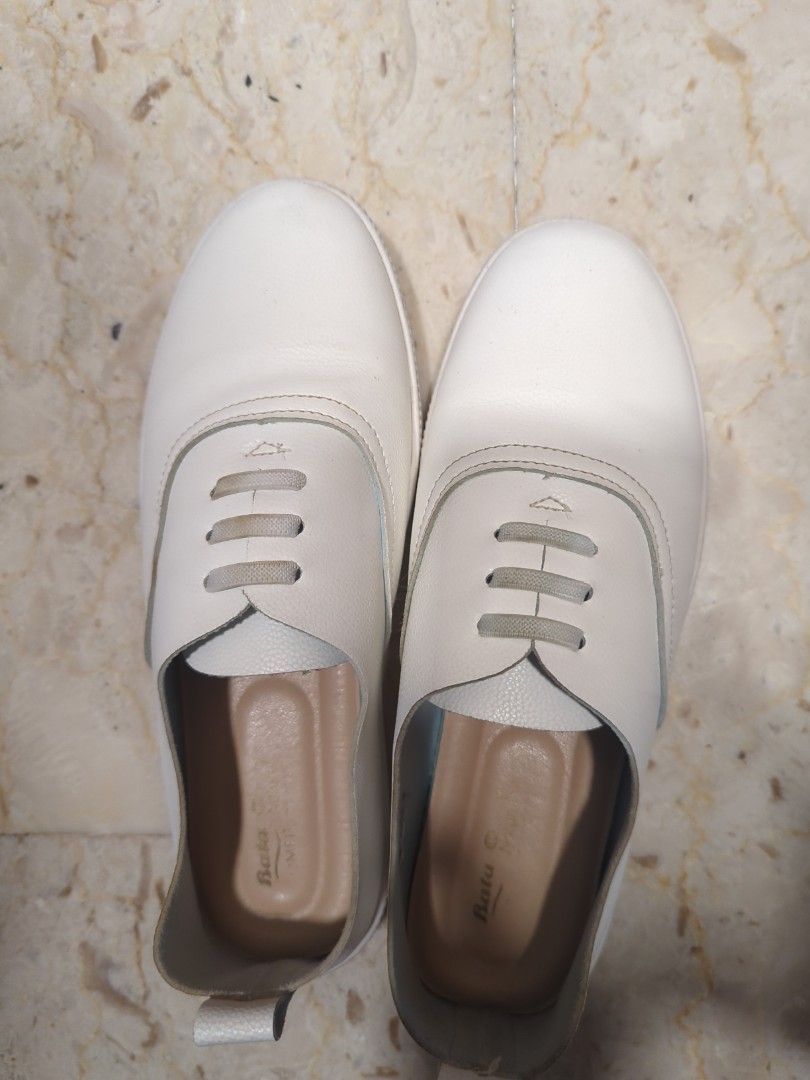 Women's sneakers clearance size 7