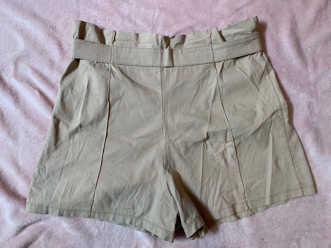Beige Shorts, Women's Fashion, Bottoms, Shorts on Carousell