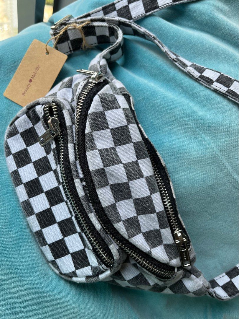 Brandy Melville cross body fanny pack sling bag