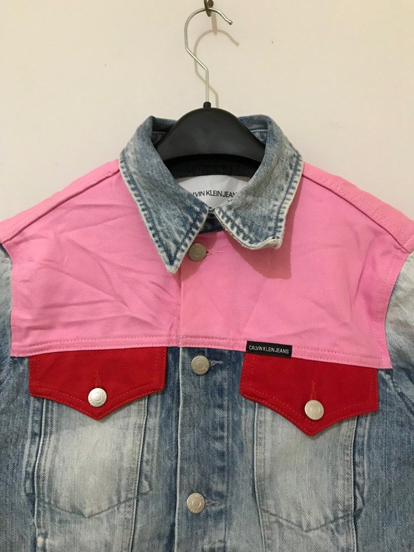 Calvin Klein Color Block Trucker Denim Jacket , Women's Fashion, Coats,  Jackets and Outerwear on Carousell