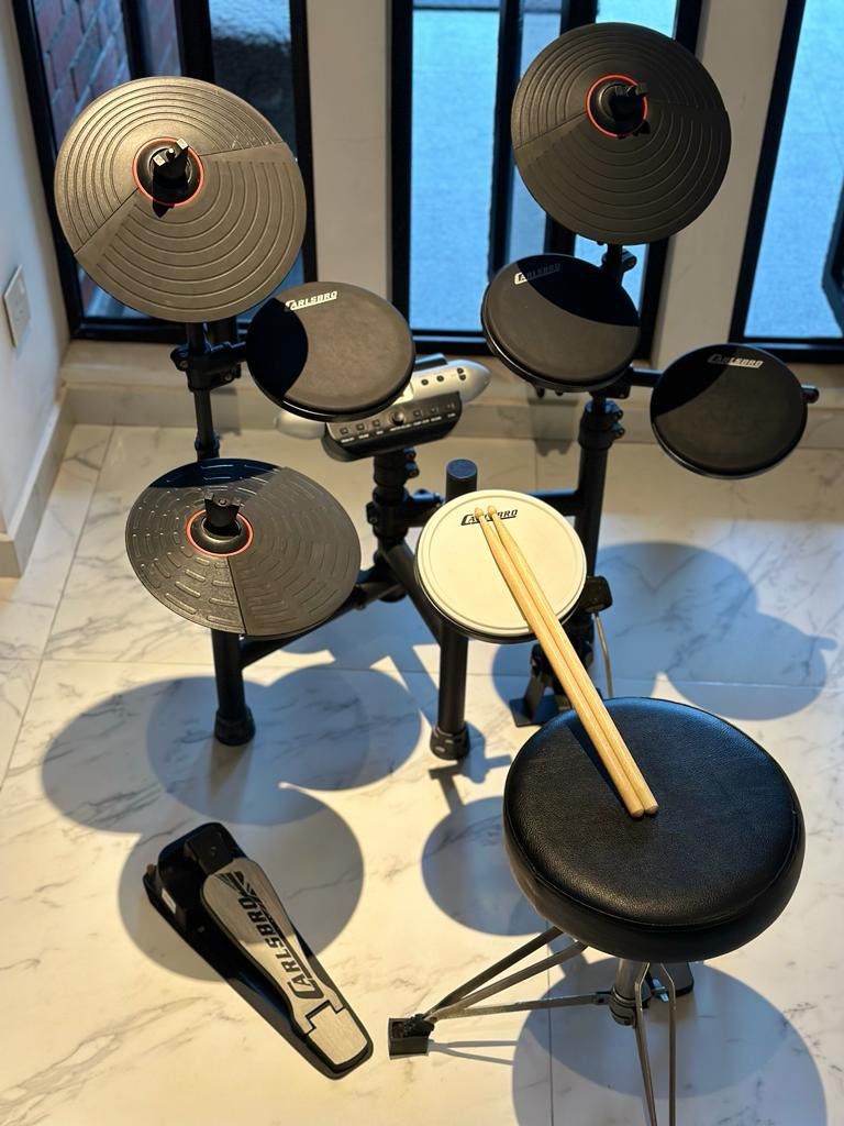 Carlsbro beginner drum set, Hobbies & Toys, Music & Media, Musical