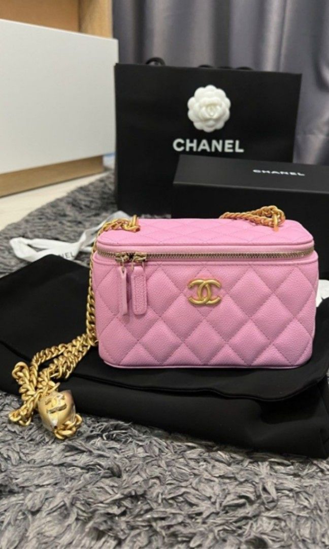 Chanel 23p pink vanity rectangular heart