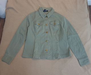 (Category: ) located in . Submitted by offmycloset (Listing ID 1224309689, Image 1). Description: .
