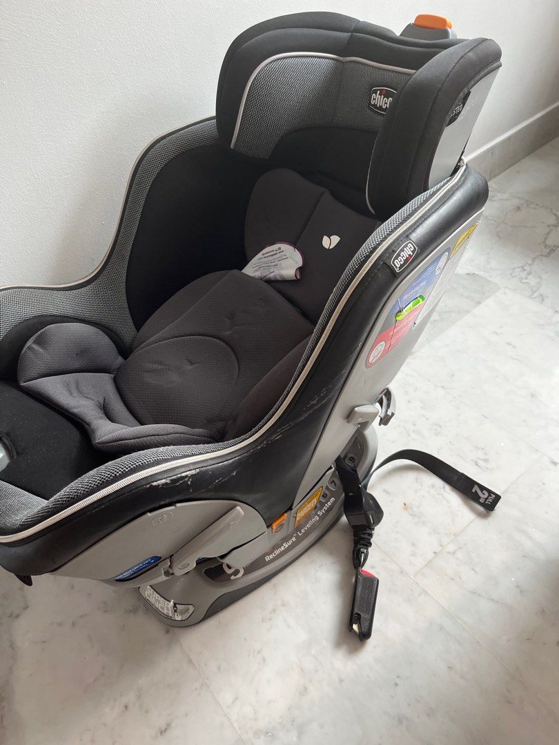 Chicco Baby Car Seat, Babies & Kids, Going Out, Car Seats on Carousell