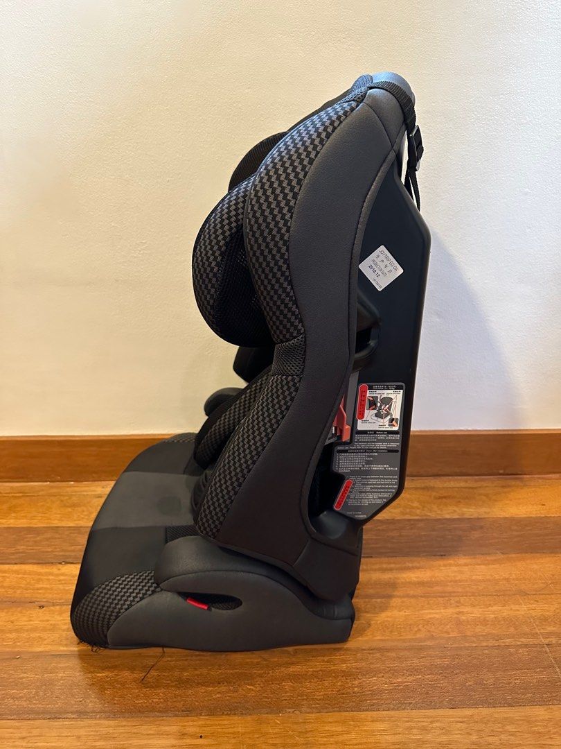 Combi Joytrip Car Seat Black Babies Kids Going Out Car