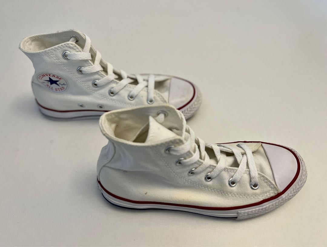 Chuck Taylor All Star Unisex High Top Shoe.