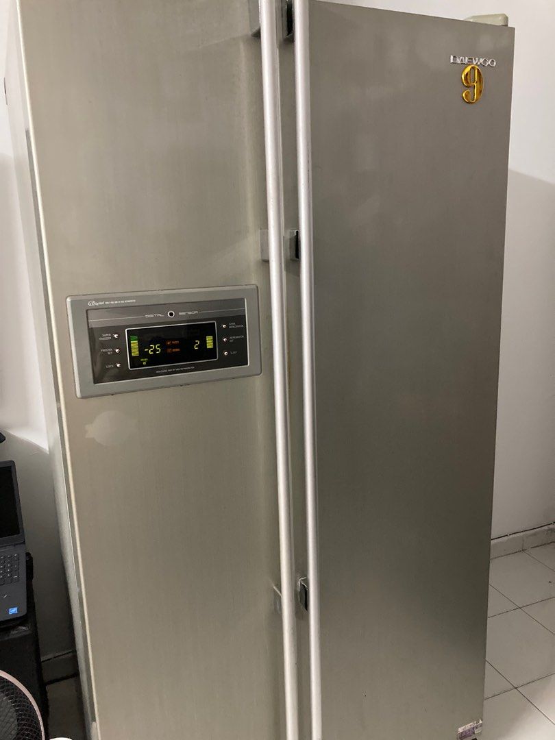 Daewoo refrigerator, TV & Home Appliances, Kitchen Appliances