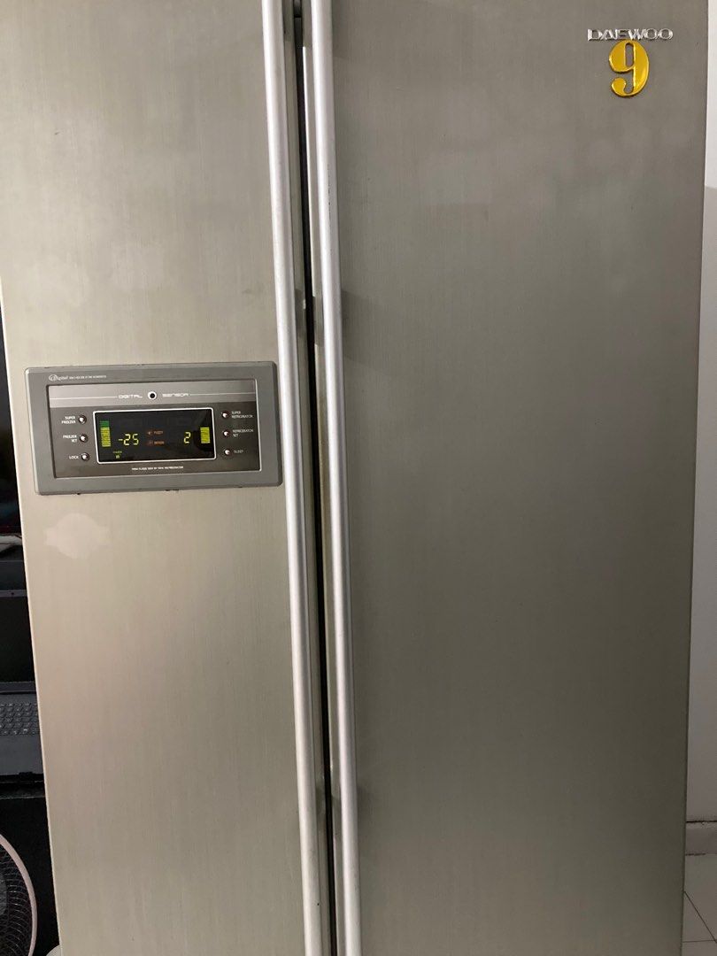 Daewoo refrigerator, TV & Home Appliances, Kitchen Appliances