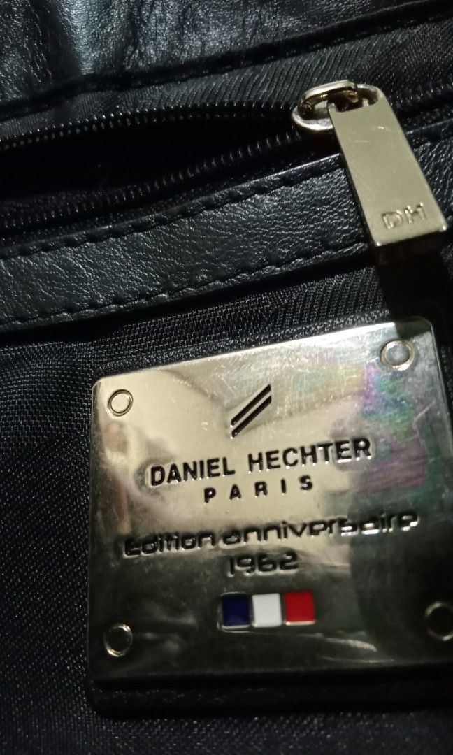 DANIEL HECHTER PARIS SOFT LEATHER SHOULDER BAG, Women's Fashion, Bags &  Wallets, Shoulder Bags on Carousell