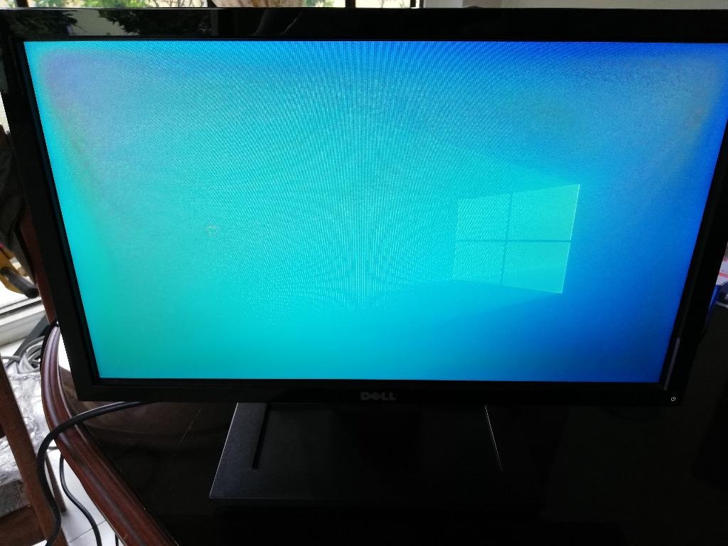 Dell Monitor 18.5 inch, Computers & Tech, Parts & Accessories, Monitor ...