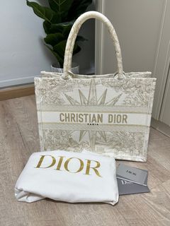 Medium Dior Book Tote Ecru and Gray Dior Oblique Embroidery (36 x 27.5 x  16.5 cm)