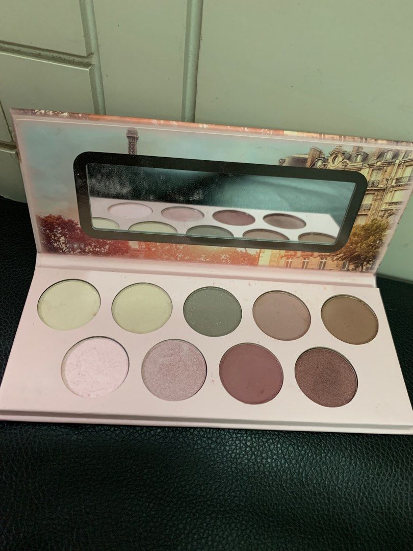 Essence Cosmetics Salut Paris Eyeshadow Palette, Beauty & Personal