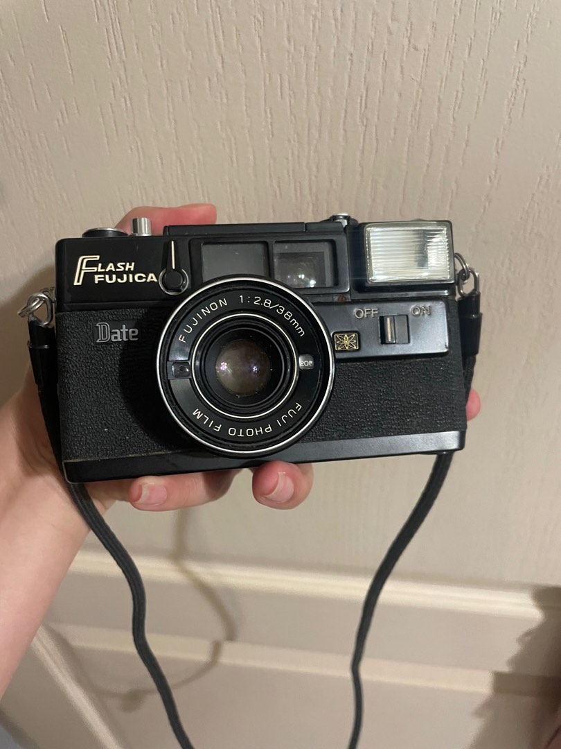 Flash Fujica Date Film camera, Photography, Cameras on Carousell