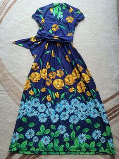 (Category: ) located in . Submitted by areeya_wardrobe (Listing ID 1224177028, Image 1). Description: .