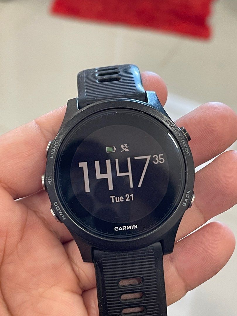 Garmin Forerunner 935 used good condition Mobile Phones