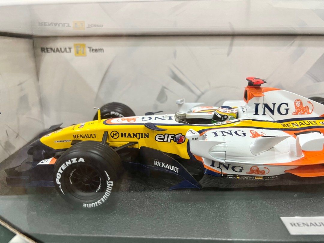 HotWHeels 1/18 RENAULT F1 Team R27 Giancarlo Fisichella - ミニカー