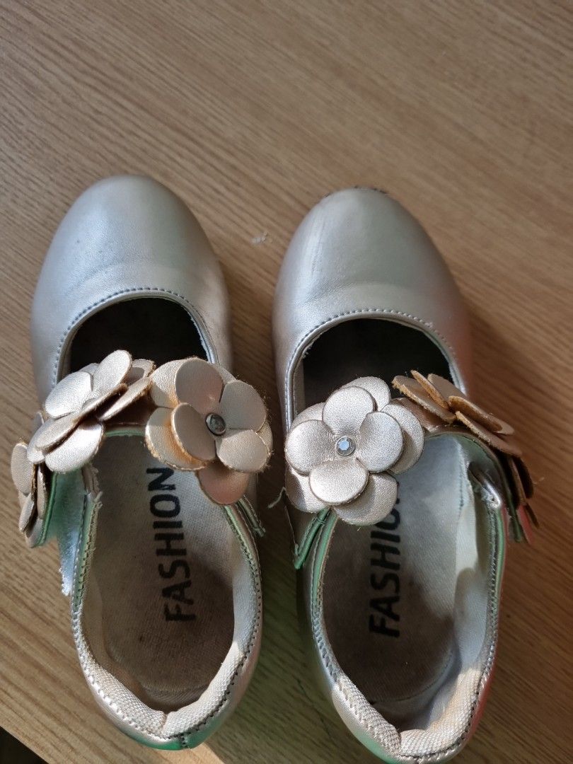 Girls party shoes top