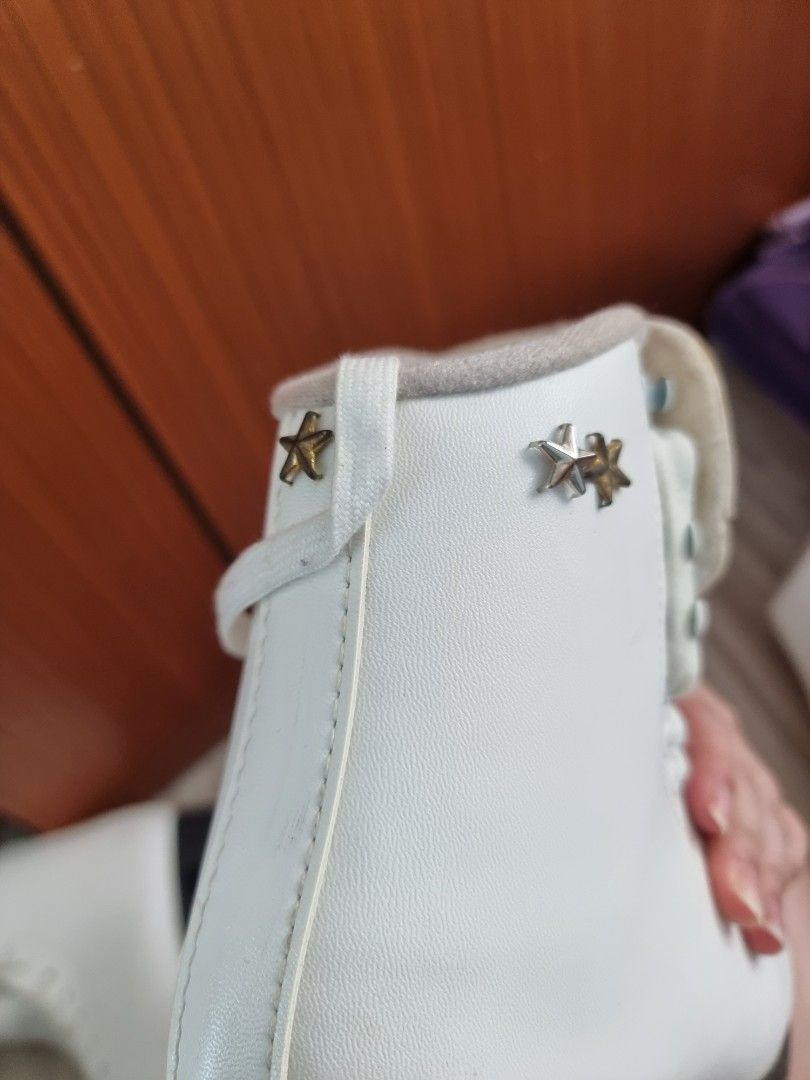 Glacier Jackson 350 ice skates, Sports Equipment, Sports & Games