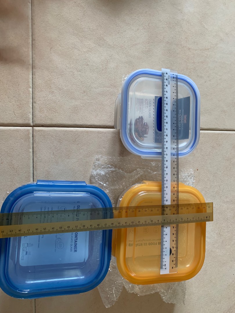 Glass container/Lunch box with cover ( like Lock & Lock type