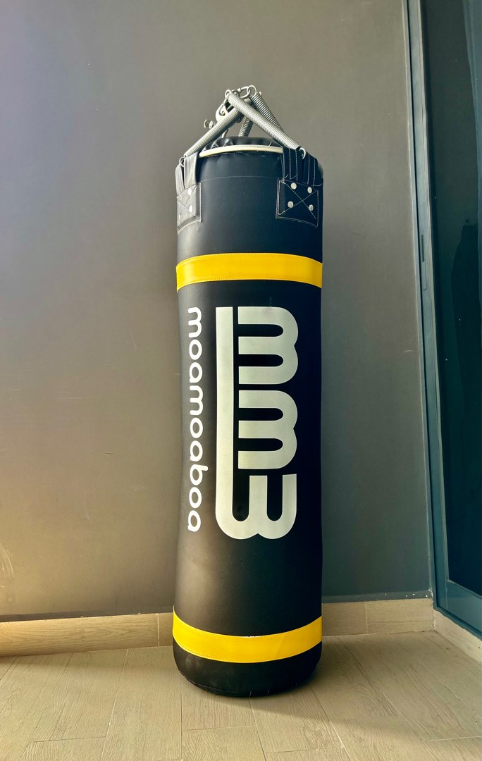 Heavy Duty boxing bag, Sports Equipment, Exercise & Fitness, Weights
