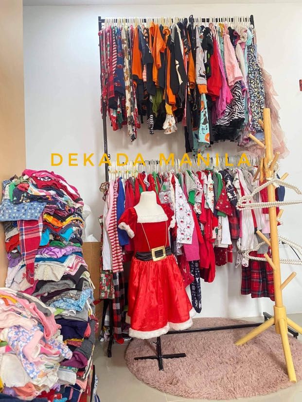 HEAVY DUTY CLOTHES RACK- SAMPAYANG BAKAL (Category: Clothes Drying Rack) located in Quezon City. Submitted by jzgrmy (Listing ID 1224333665, Image 3). Description: 🔥QUALITY GUARANTEED🔥 ✔️ kaya up to 30 kgs ✔️ pure bakal ✔️ maraming mailalagay pero di matakaw sa space ✔️perfect for ukay business online/store ✔️pwede COD ✔️pwede rin sa SHOPEE SPAYLATER 📍 QUEZON CITY *send PM sa Dekada Manila para sa mas mabilis na reply*.