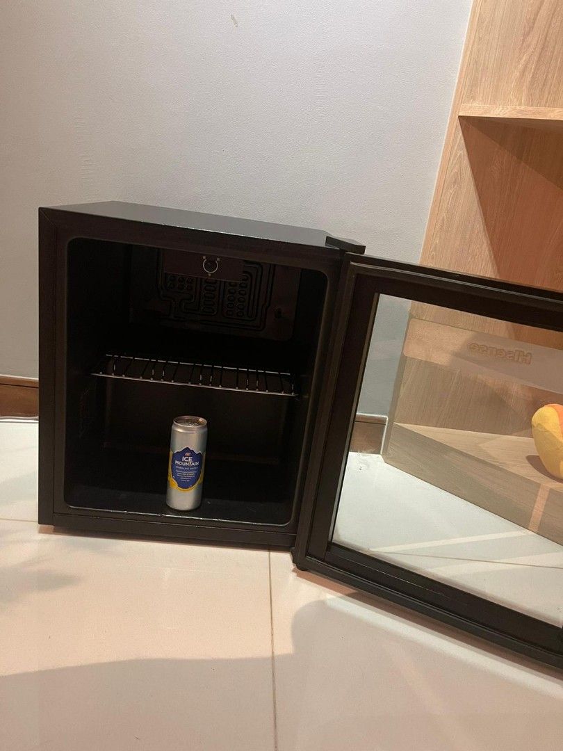 Hisense Mini Fridge with glass door, TV & Home Appliances, Kitchen Appliances, Refrigerators
