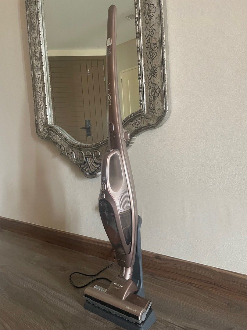 Hitachi cordless vacuum, TV & Home Appliances, Vacuum Cleaner