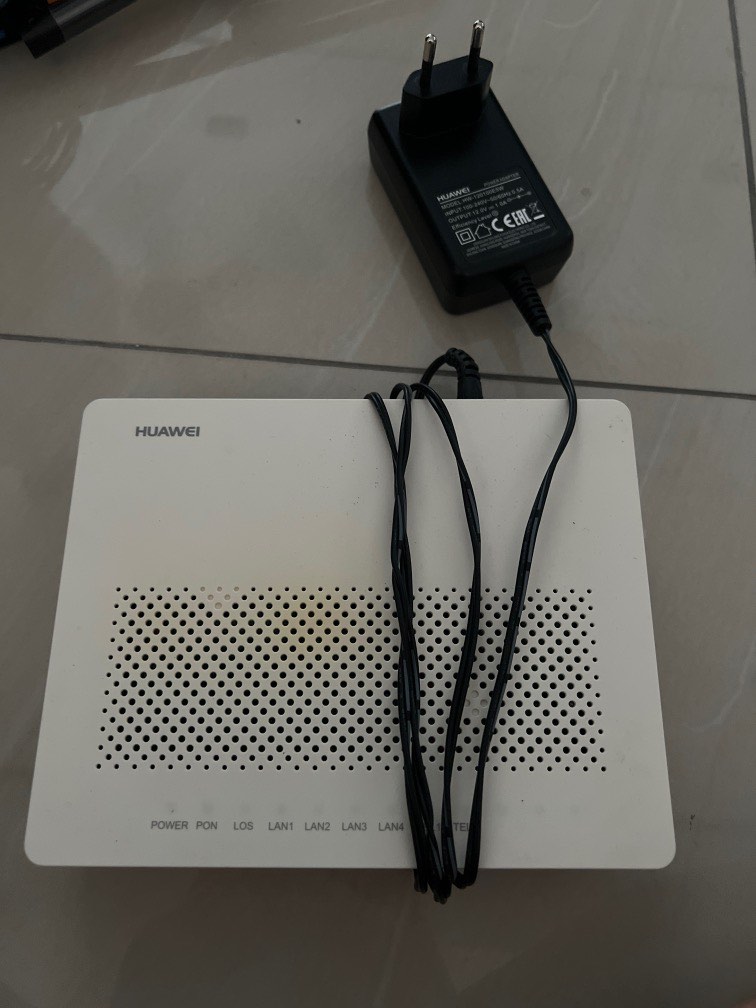 Huawei EchoLife HG8240H, Computers & Tech, Parts & Accessories ...