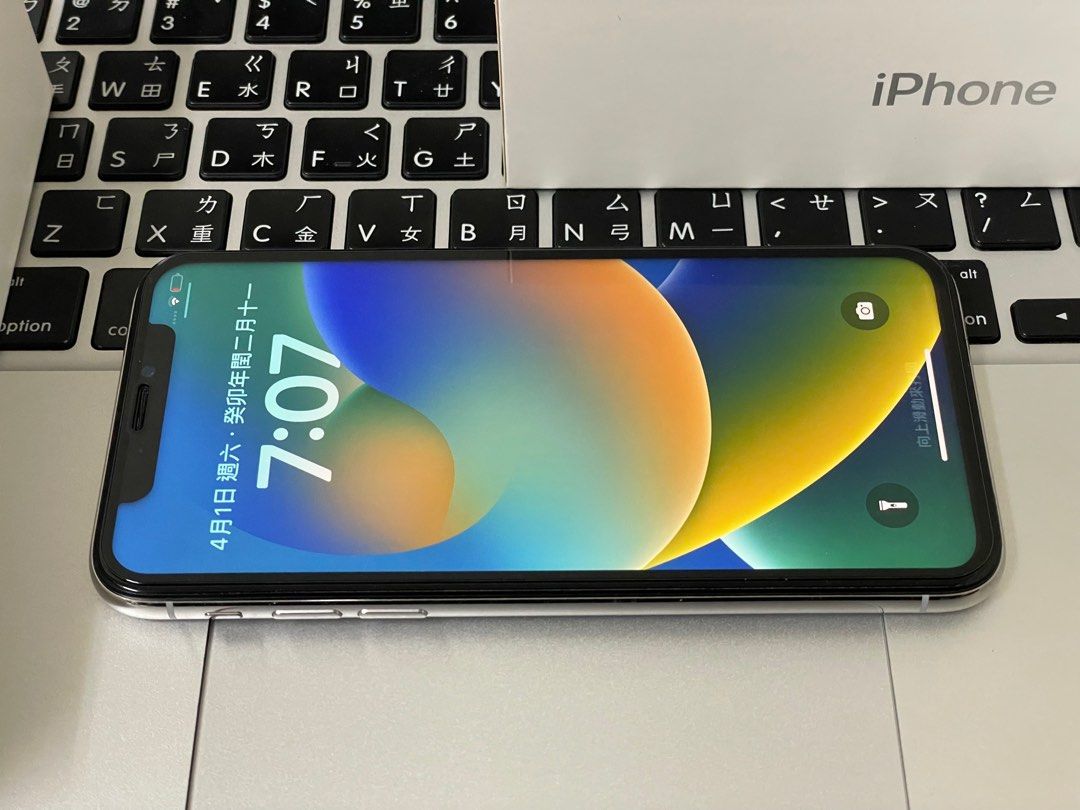 iPhoneX 64g 銀色, 手機及配件, 手機, iPhone, iPhone X 系列在旋轉拍賣