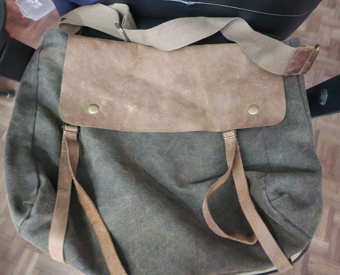 Jesslyn blake messenger bag on sale