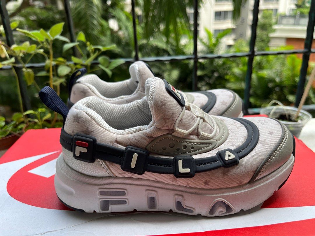 Vans for top kids size 2