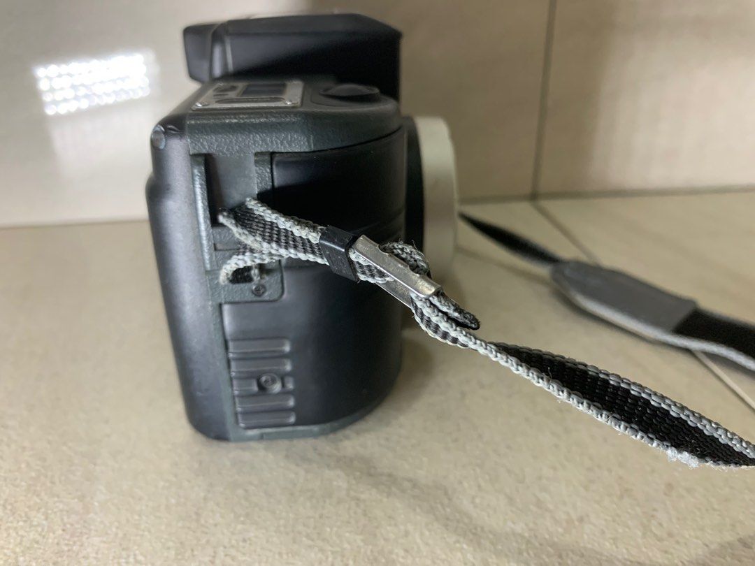 附背帶」Konica 現場監督28-56 zoom 變焦版本底片相機(1)基本功能電池